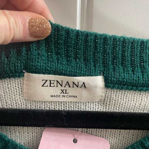 NWT Zenana Green & White Star Sweater XL - Picture 3 of 5
